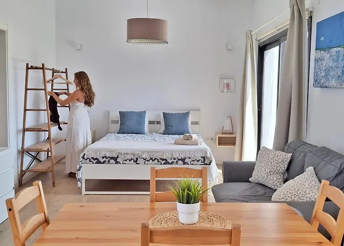 Y Estudios Art Lab Fuerteventura *