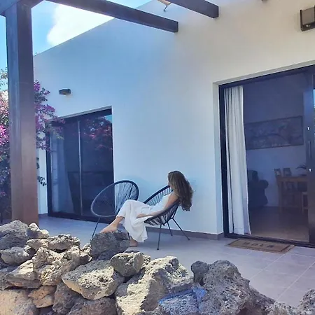 Nyaraló Y Estudios Art Lab Fuerteventura Lajares